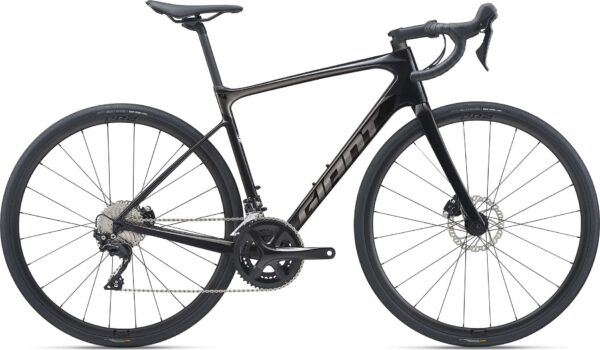 Defy Advanced 2 Medium Giant - Medium - Black
